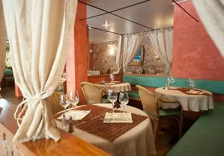 호텔 & Restaurant Le Belvedere Porto (Corsica)