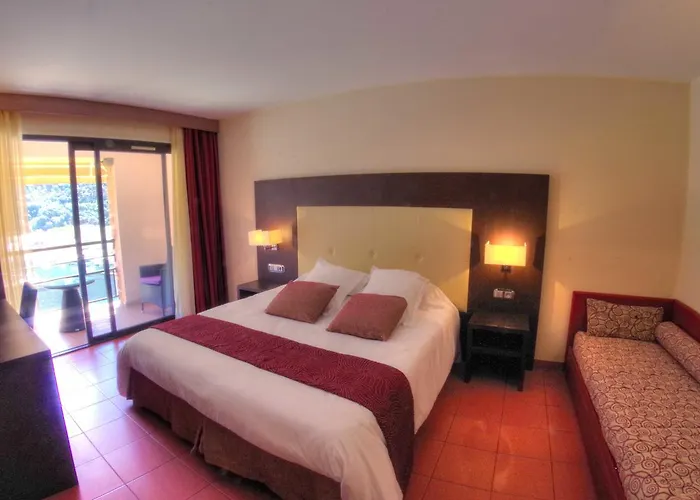 Hotel Hôtel&restaurant Le Belvédère 3*