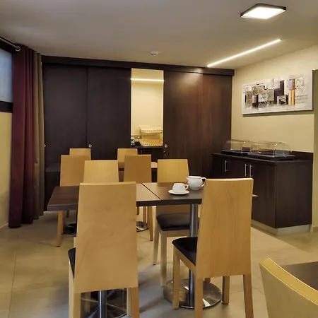 & Restaurant Le Belvedere Hotell