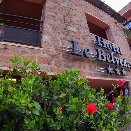 & Restaurant Le Belvedere Hotell 3*
