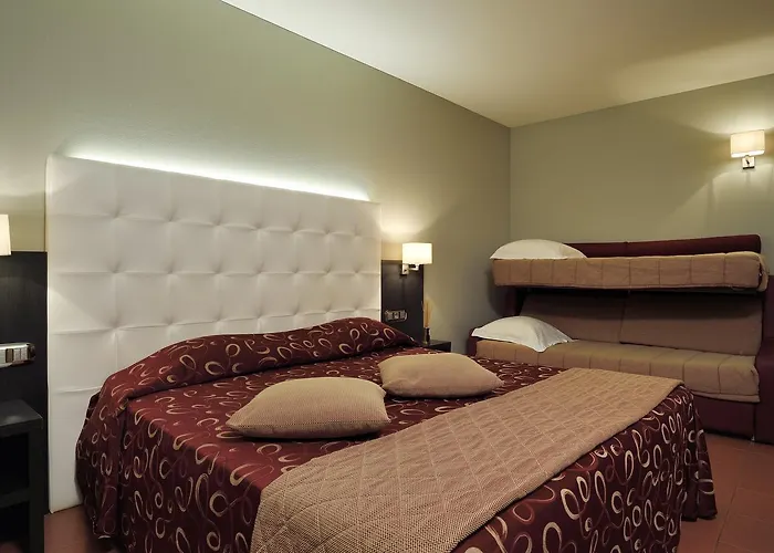 & Restaurant Le Belvedere מלון 3*