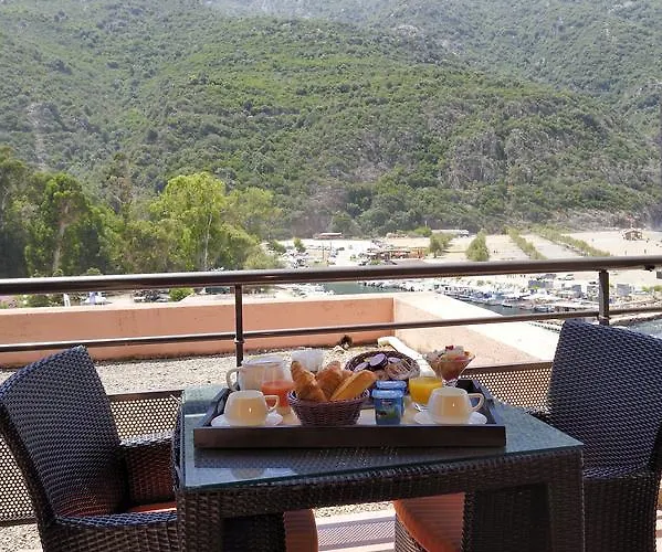 & Restaurant Le Belvedere מלון Porto (Corsica)