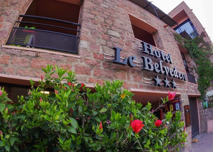 & Restaurant Le Belvedere Hotel 3*